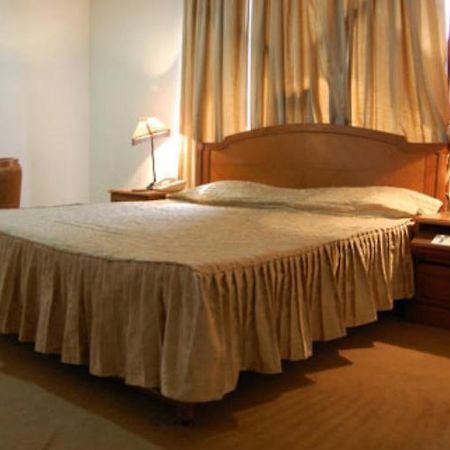 Hotel Sita Manor Гвалиор Экстерьер фото