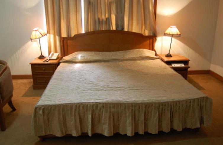 Hotel Sita Manor Гвалиор Номер фото