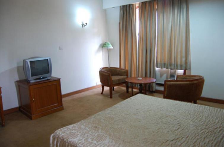 Hotel Sita Manor Гвалиор Номер фото